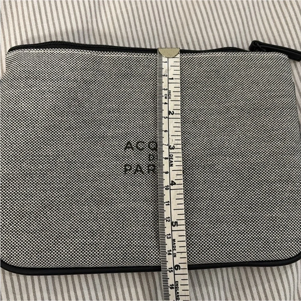 Acqua Di Parma Black and Gray Toiletry Bag with Minimalist top zipper SET OF TWO - Picture 13 of 13